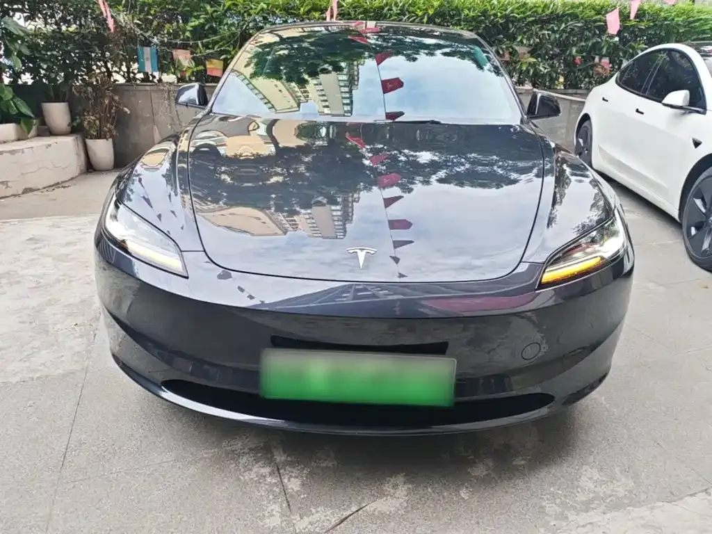 Tesla Model 3 — фото 6