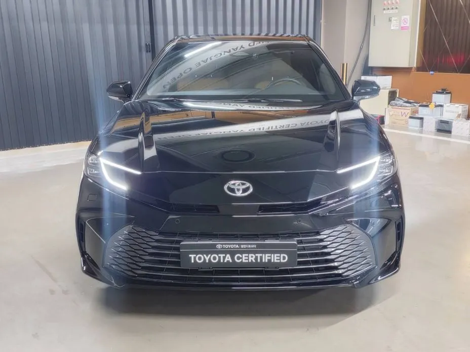 Toyota Camry — фото 3
