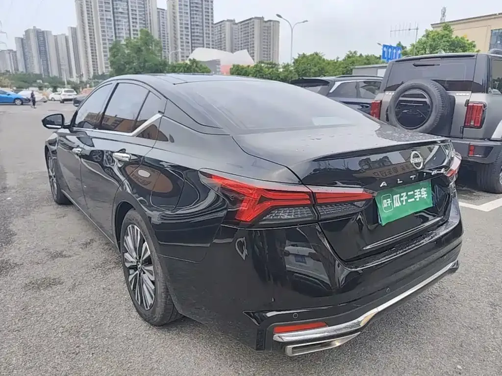 Nissan Teana — фото 9