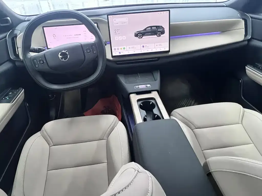 Volvo XC70 Plug-in Hybrid — фото 5