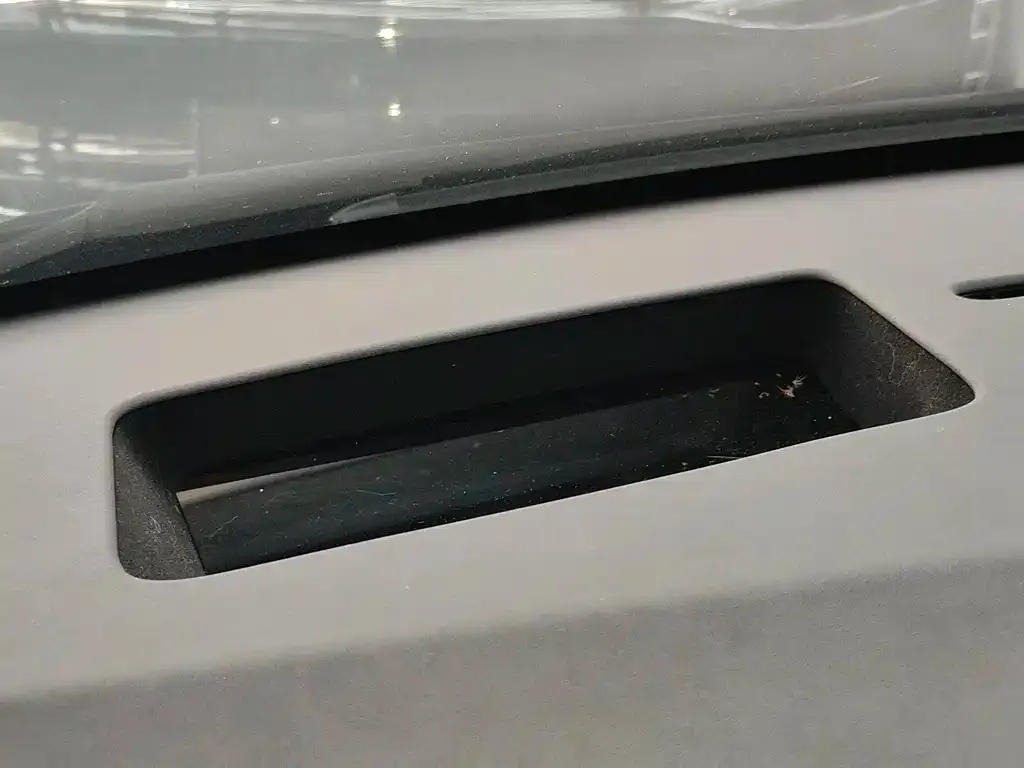Li Auto MEGA — фото 6