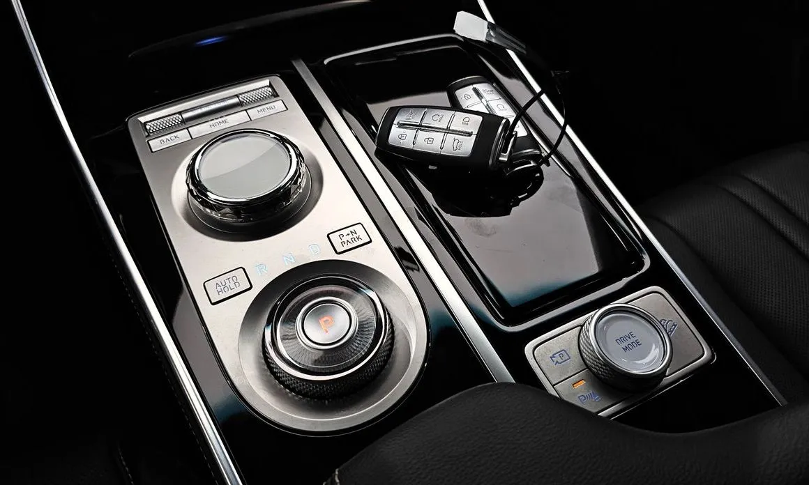 Genesis GV80 — фото 3