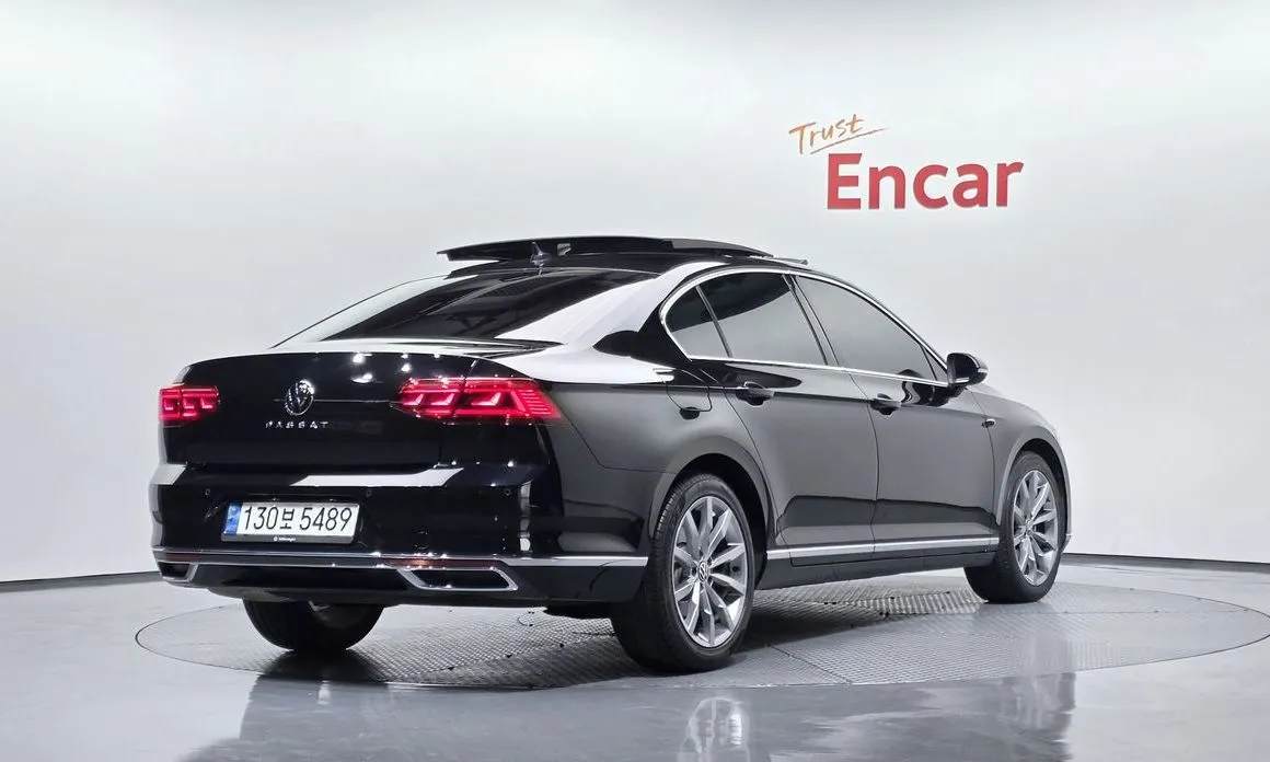 Volkswagen Passat — фото 5