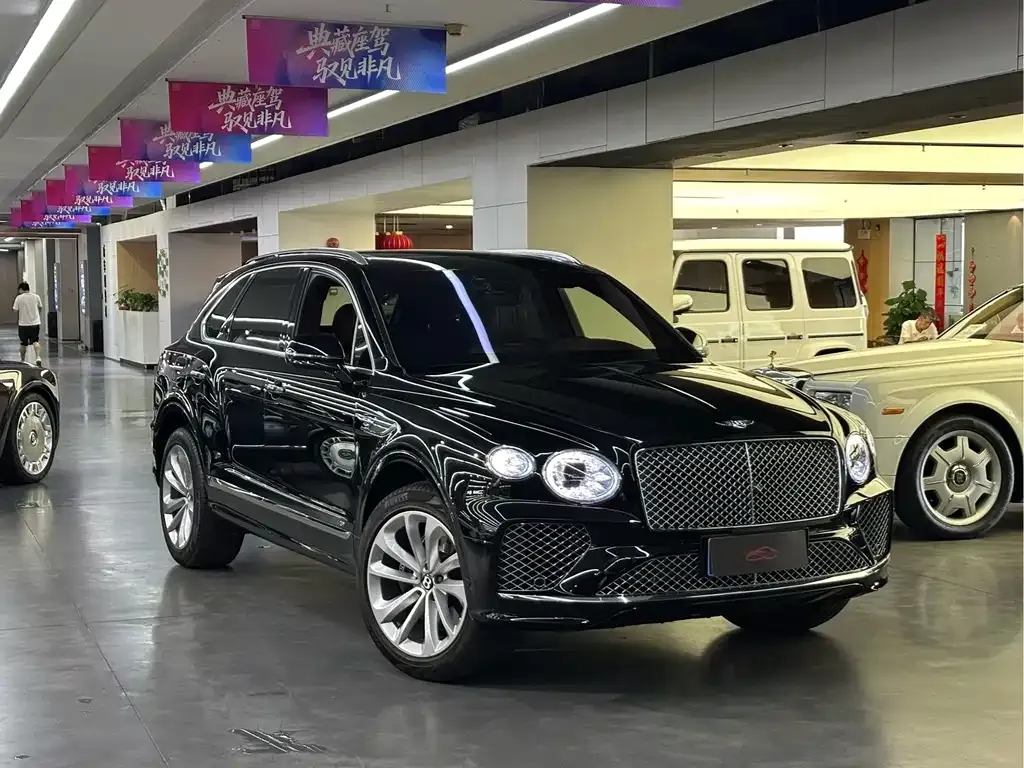 Bentley Bentayga — фото 8