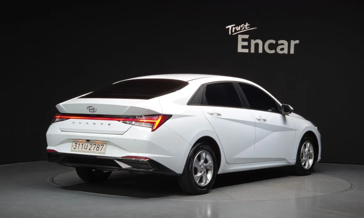 Hyundai AVANTE — фото 4