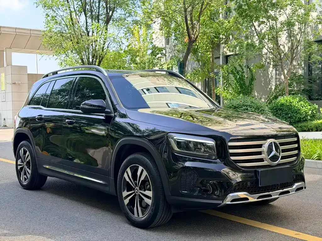Mercedes-Benz GLB — фото 8