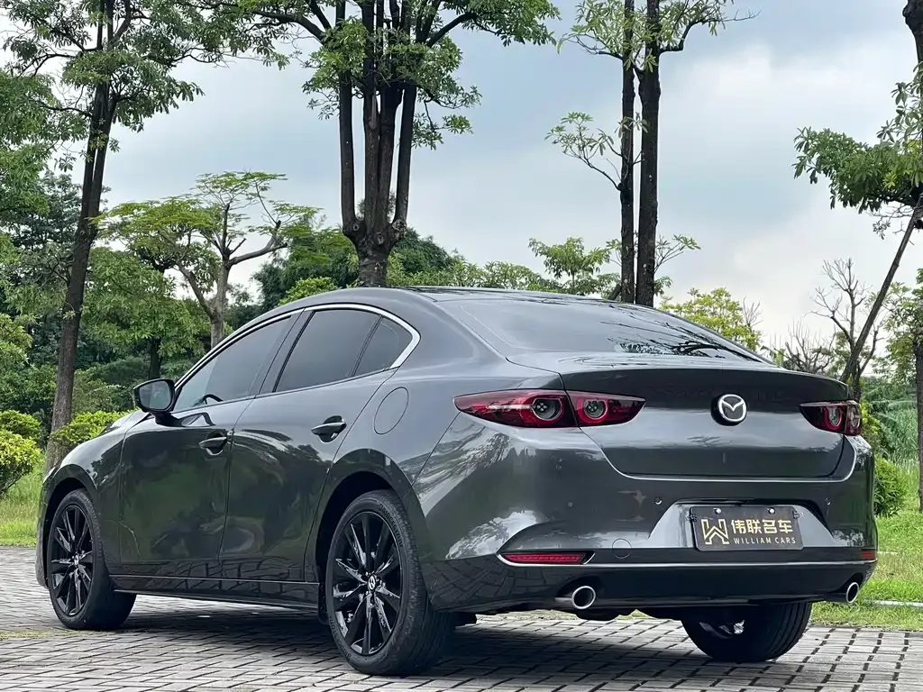 Mazda 3 Axela — фото 9