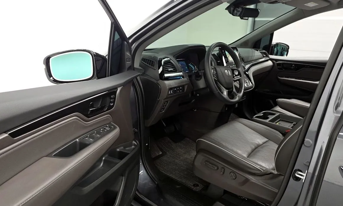 Honda Odyssey — фото 10