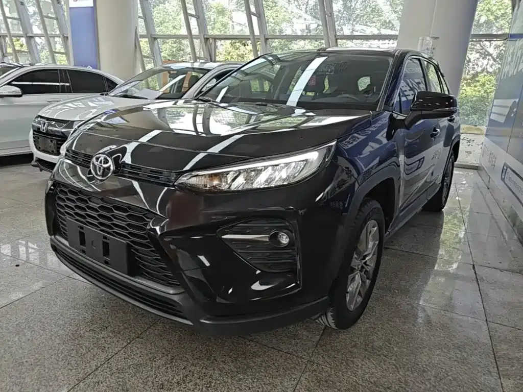 Toyota Wildlander — фото 10