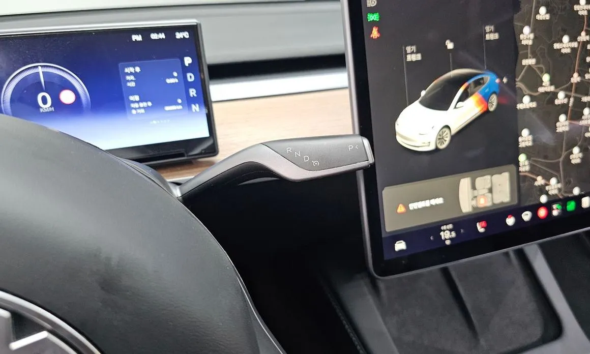 Tesla Model 3 — фото 2