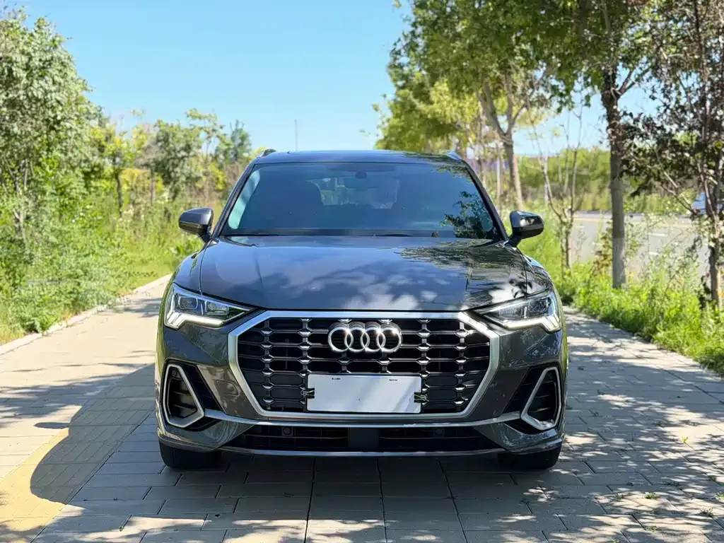 Audi Q3 — фото 3