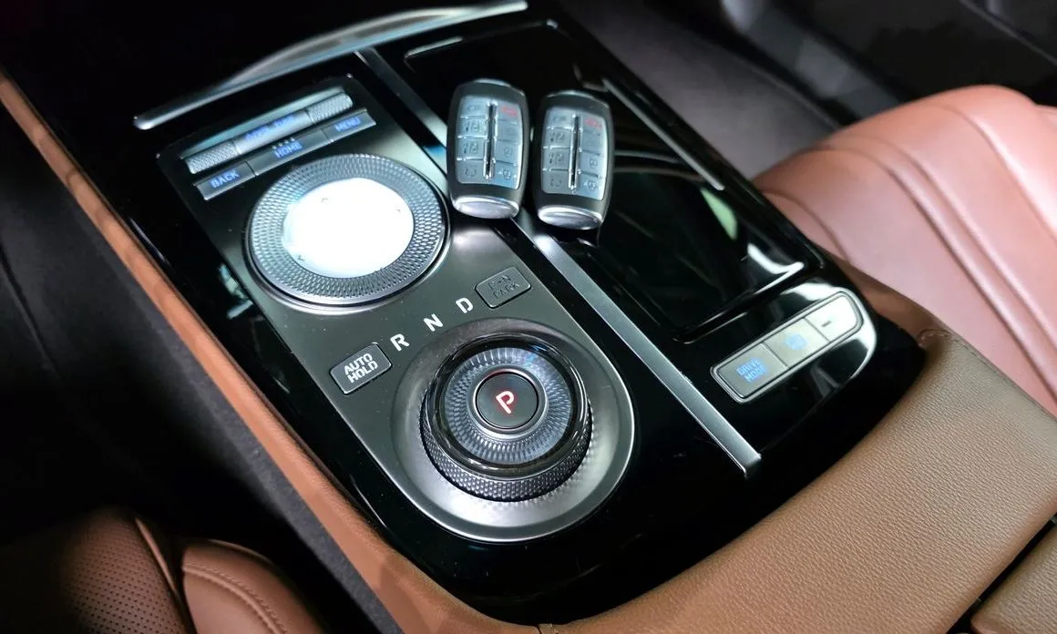 Genesis G80 — фото 6