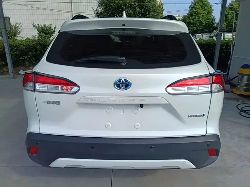 Toyota Corolla Cross — фото 10
