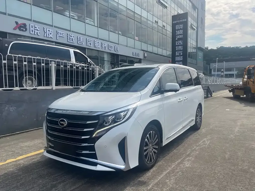 GAC Motor Trumpchi M8 — фото 1