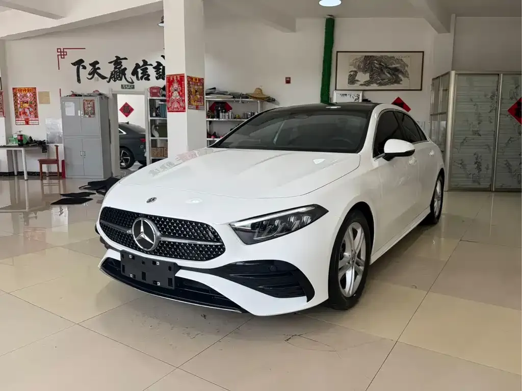 Mercedes-Benz A-Class — фото 1