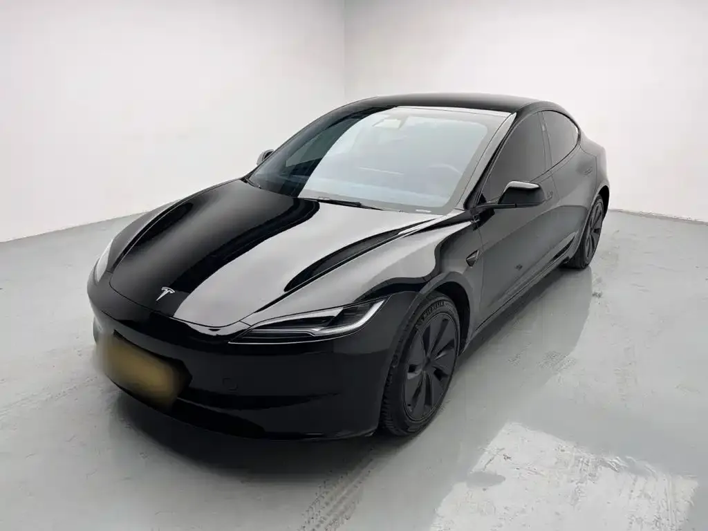 Tesla Model 3 — фото 5