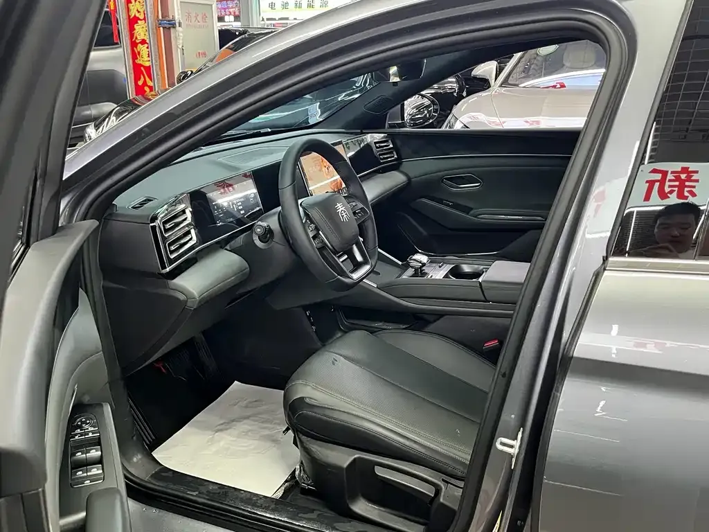 BYD Qin L — фото 7