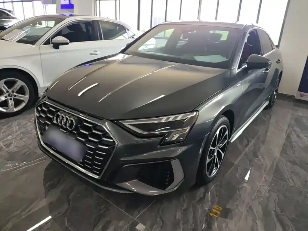 Audi A3 — фото 1