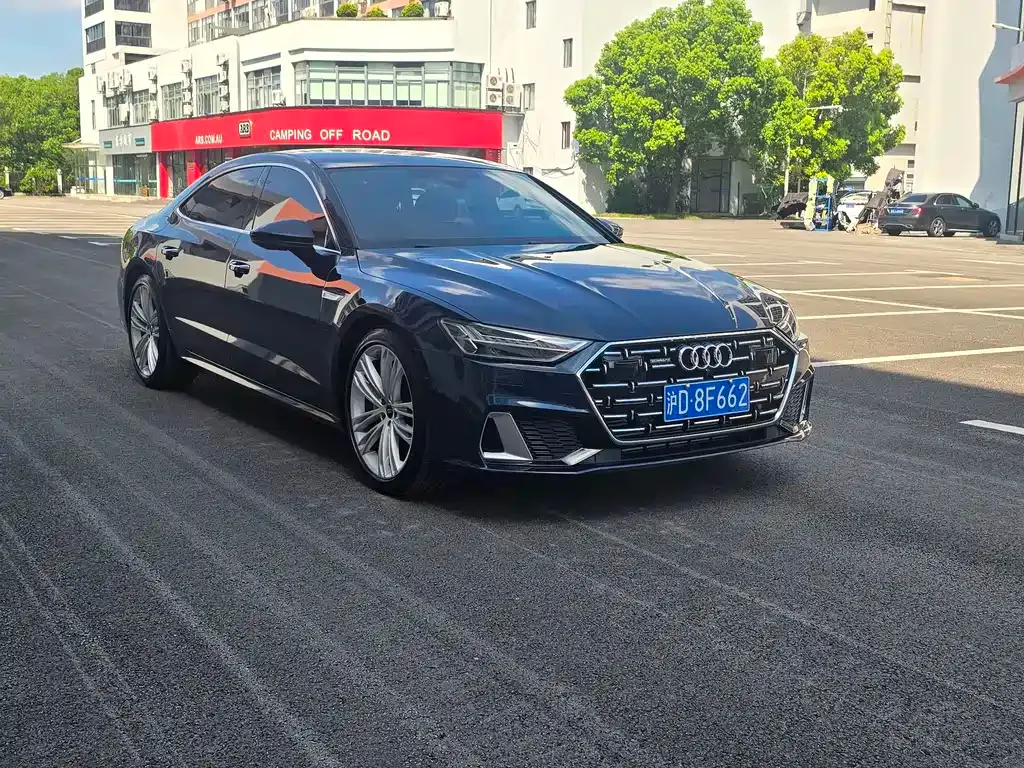 Audi A7L — фото 10