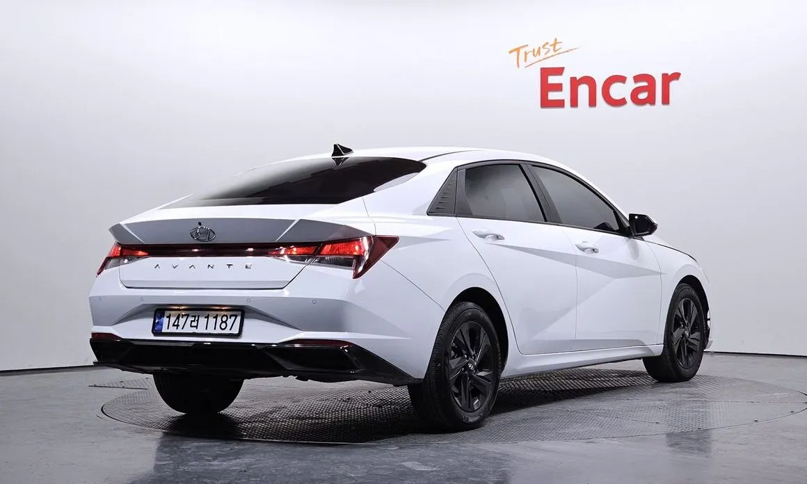 Hyundai AVANTE — фото 2