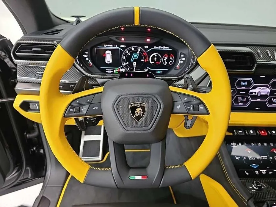 Lamborghini Urus — фото 9