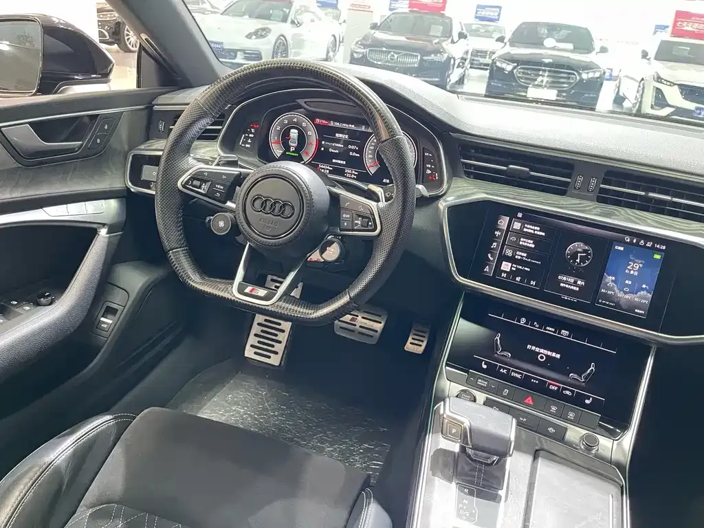Audi A7L — фото 4