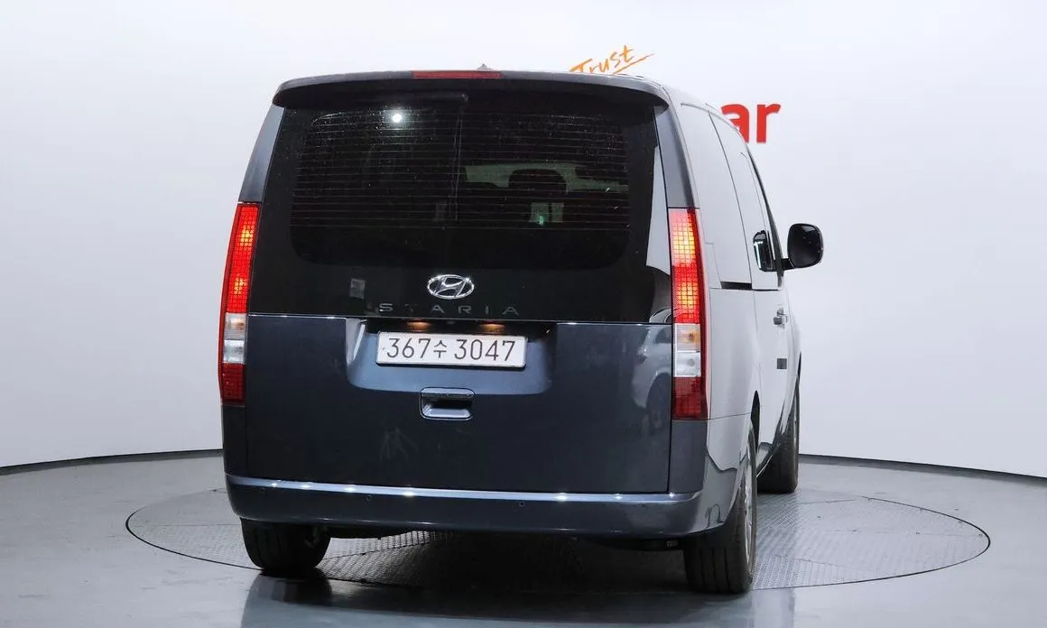 Hyundai Staria — фото 2