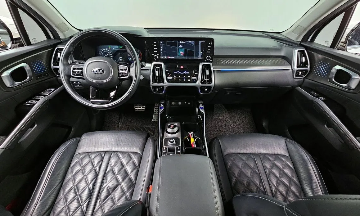 Kia Sorento — фото 7