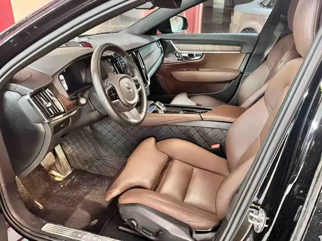 Volvo S90 — фото 3