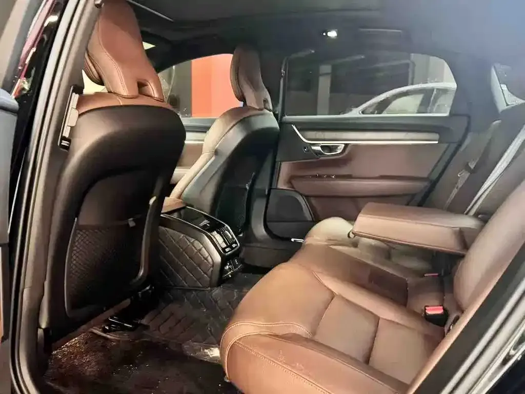 Volvo S90 — фото 2