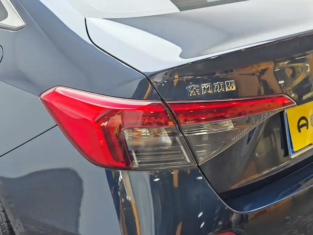 Honda Civic — фото 8