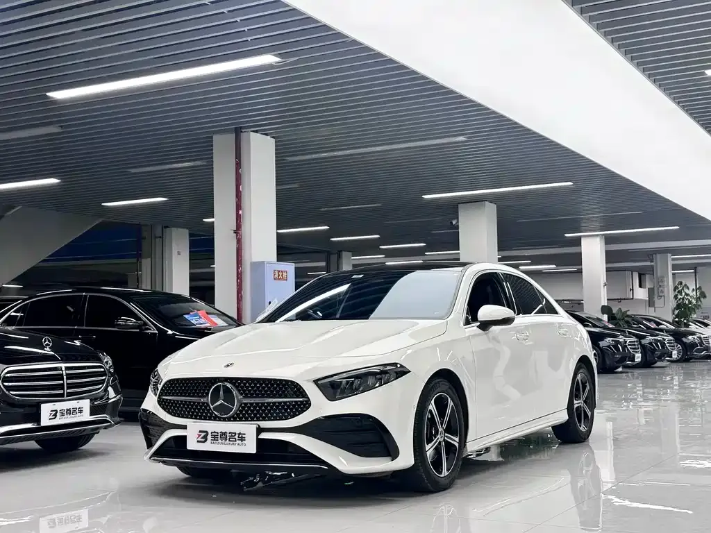 Mercedes-Benz A-Class — фото 1