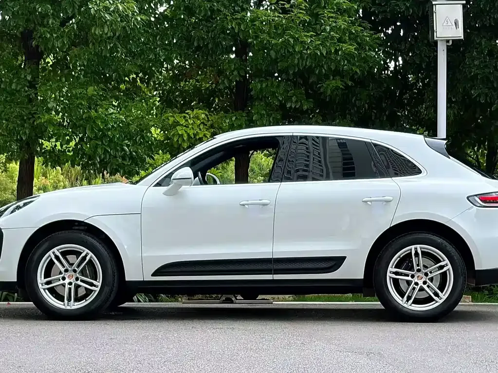 Porsche Macan — фото 7