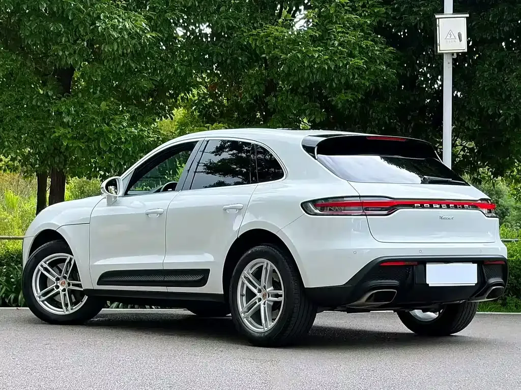 Porsche Macan — фото 8