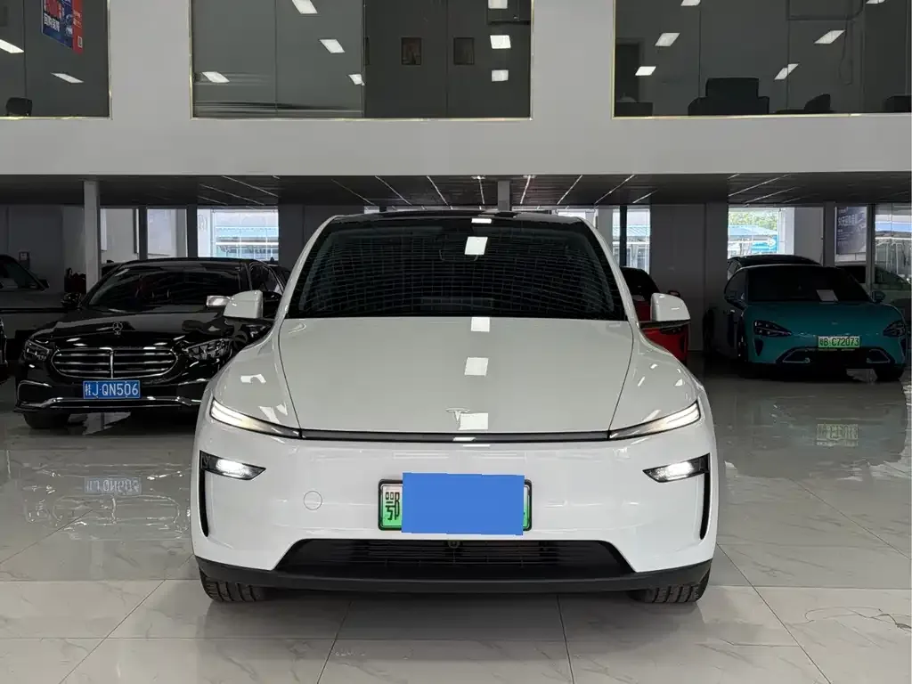 Tesla Model Y — фото 5