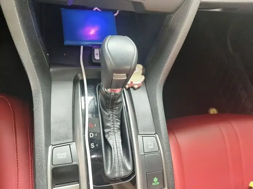 Honda Civic — фото 10