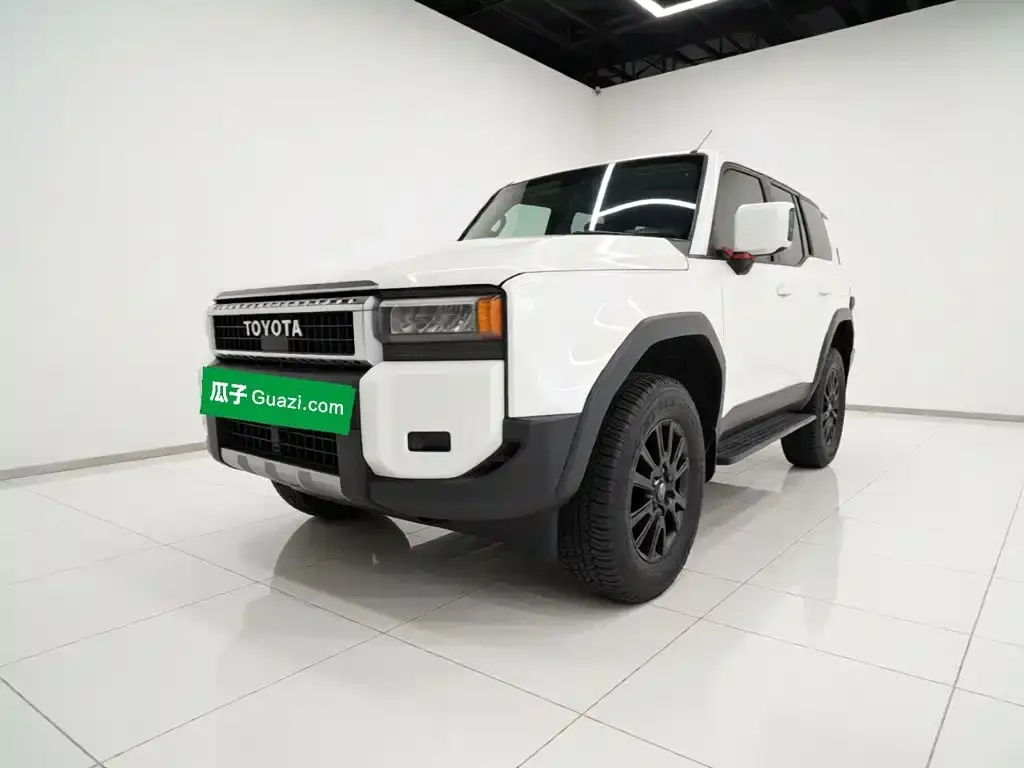 Toyota Prado — фото 1