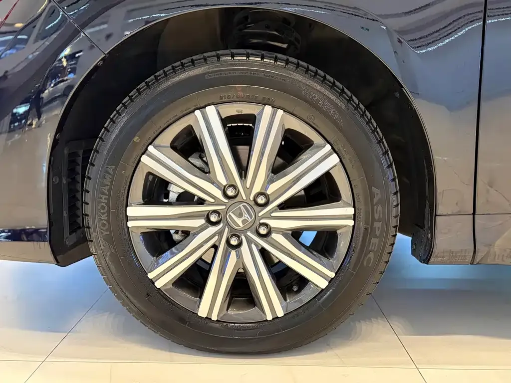 Honda Odyssey — фото 10