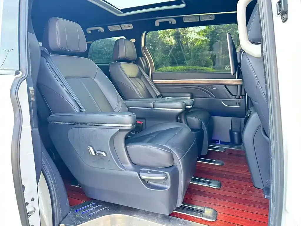 GAC Motor Trumpchi M8 — фото 3