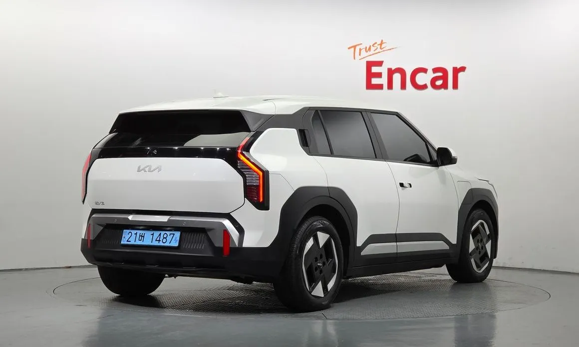 Kia EV3 — фото 6