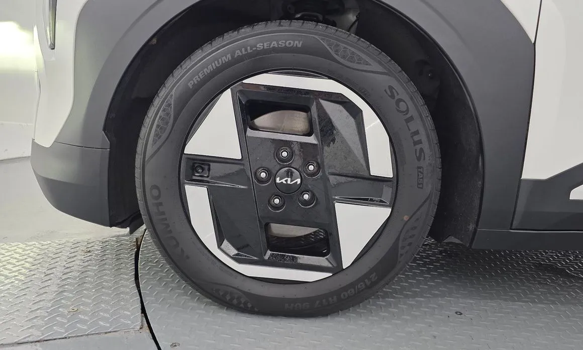 Kia EV3 — фото 4
