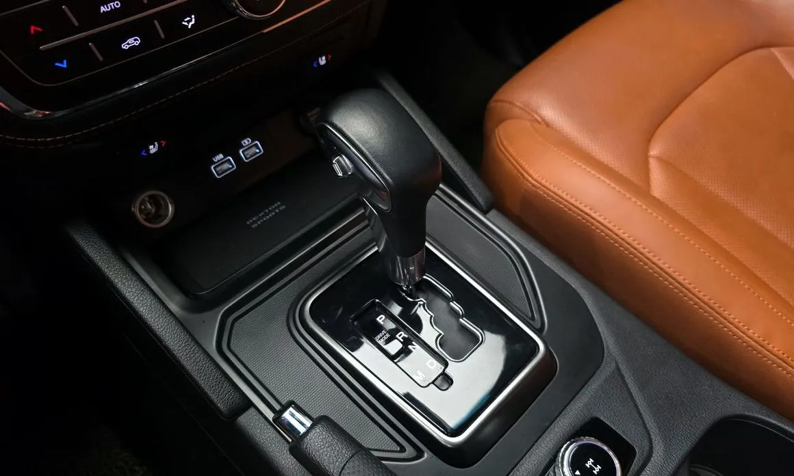 KG Mobility (Ssangyong) Rexton — фото 10