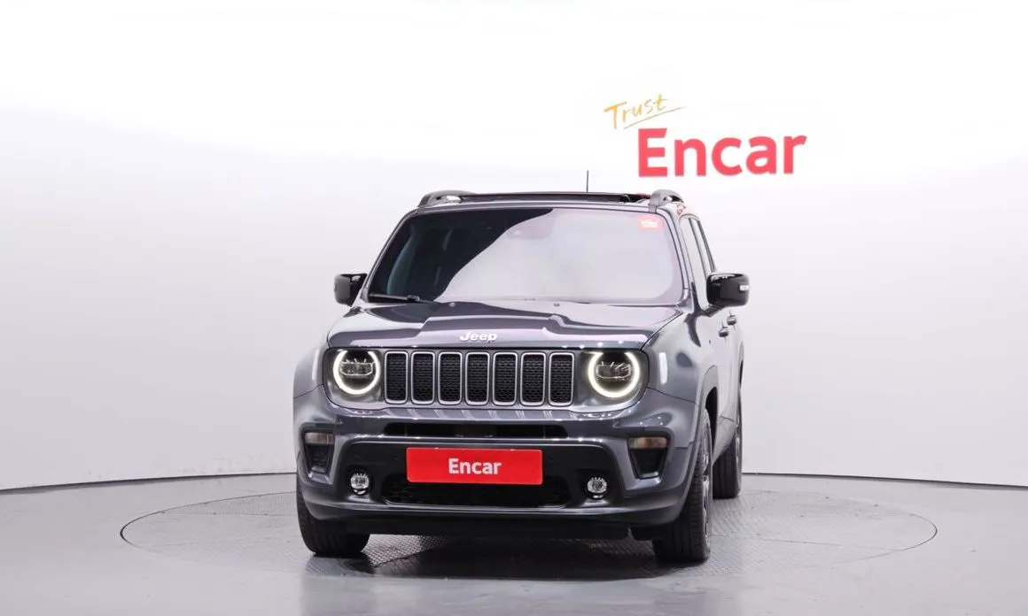 Jeep Renegade — фото 5