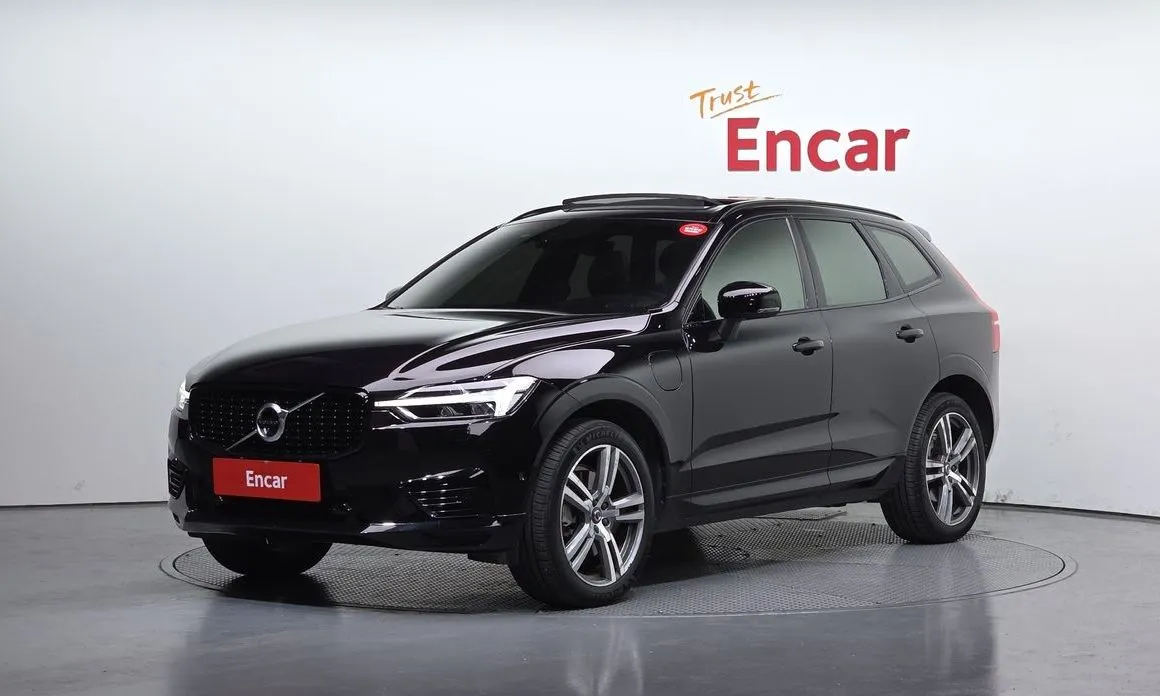 Volvo XC60 — фото 1