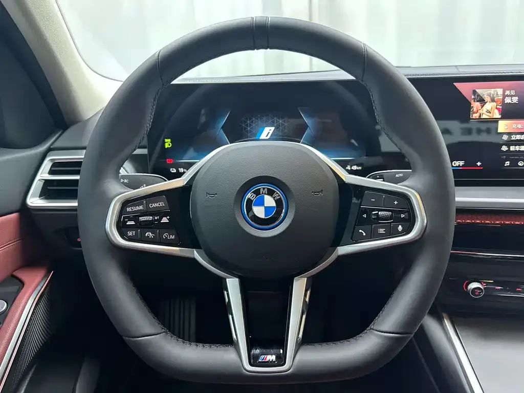 BMW i3 — фото 8