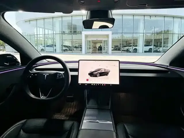 Tesla Model 3 — фото 5