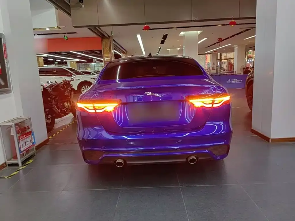Jaguar XEL — фото 10