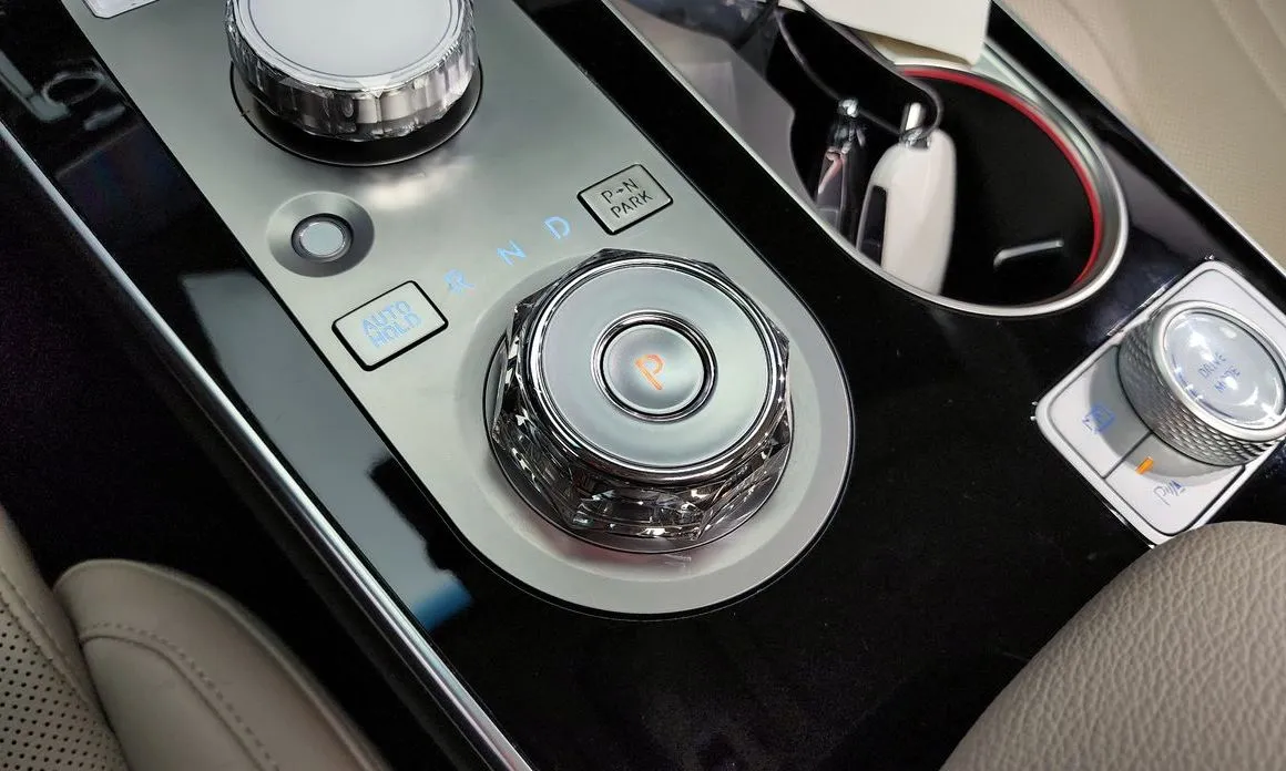 Genesis GV80 — фото 10