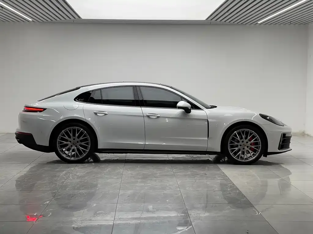 Porsche Panamera — фото 9