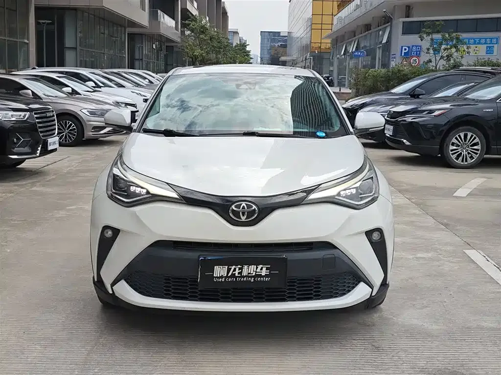 Toyota C-HR — фото 3